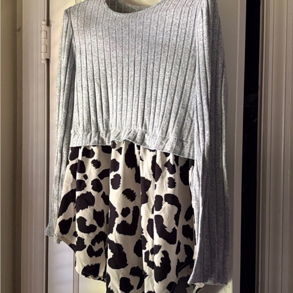 SHEIN Gray Ribbed Knit Peplum Top With Animal Print
